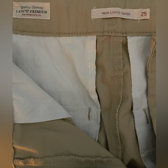 Levi’s Premium Tailor High Loose Taper Beige Pants - Picture 4 of 4